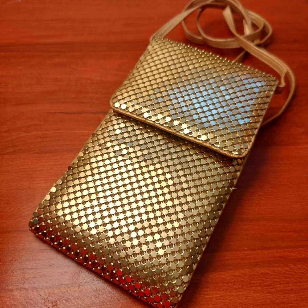 Vintage gold mesh crossbody bag